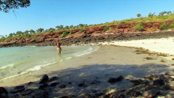 DIY Spearfishing - Marooned With Ed Stafford