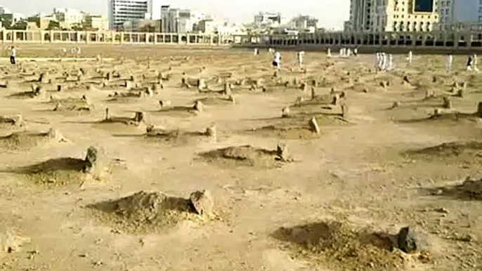 Qabar mubarak Hazrat Usman-e-Ghanni (RTA) in jannatulbaqi Madinah