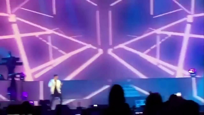 Ariana Grande and Justin Bieber Performing Love Me Harder Honeymoon Tour Miami 2015