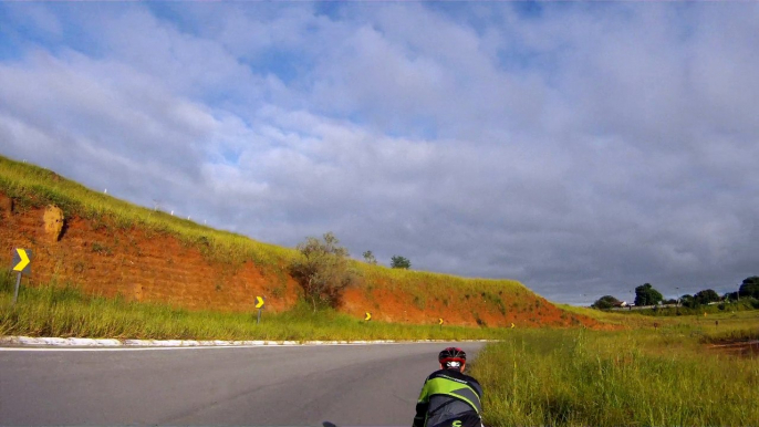 85 km, Treino do Ironman, longuinho, giro alto, treino leve, Marcelo Ambrogi e Fernando Cembranelli, Taubaté, SP, Brasil, (30)