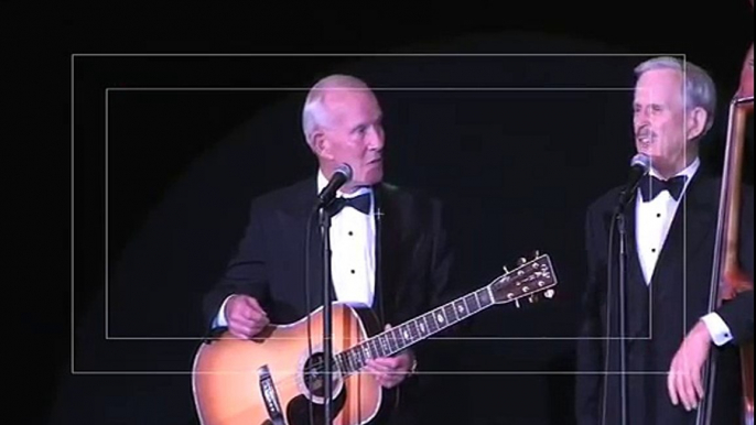 Tommy Smothers SHOCKs Vegas audience with SERIOUS anti-war song.