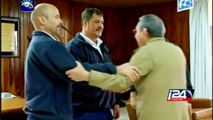 Released Cuban prisoners receive heroes' welcome