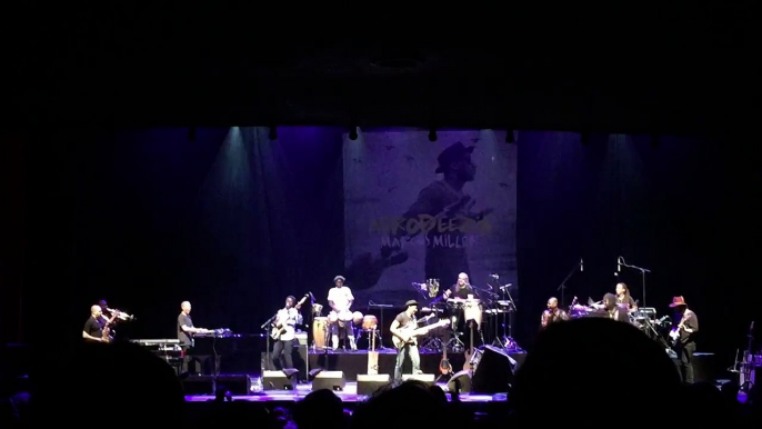 Marcus Miller - Bass Duet - Paris, Olympia 2015-04-13