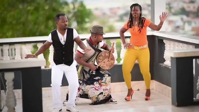 JERRY MARCOSS & SIMONDA & EDINO VOROMBE  - Original   (gasy HD 2015 - malagasy)