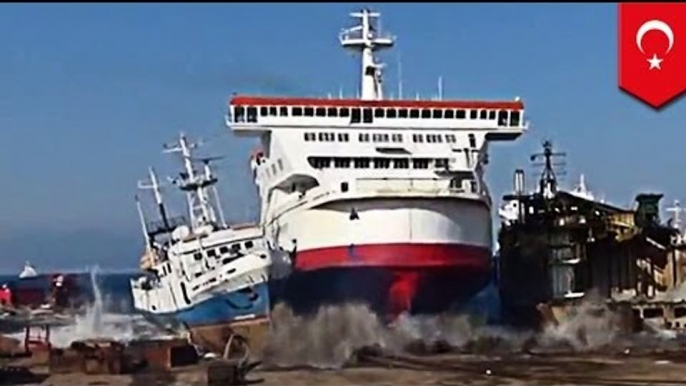 Turkish boat crash: Amazing leaked footage exposes distracted driver (VIDEO)