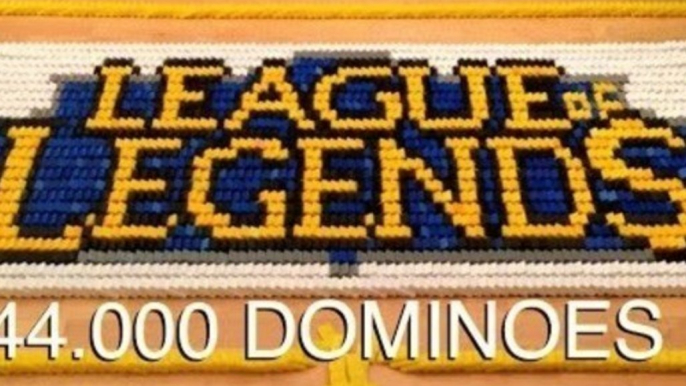 Artists Pay Tribute to League of Legends With 44,000 Dominoes