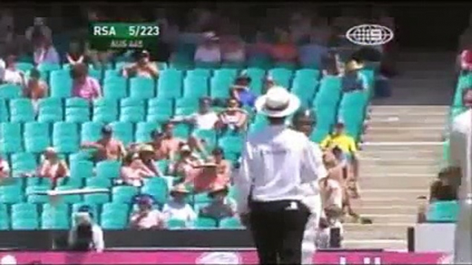 Unexpected funny moments in Cricket- Unexpected funny moments in Cricket