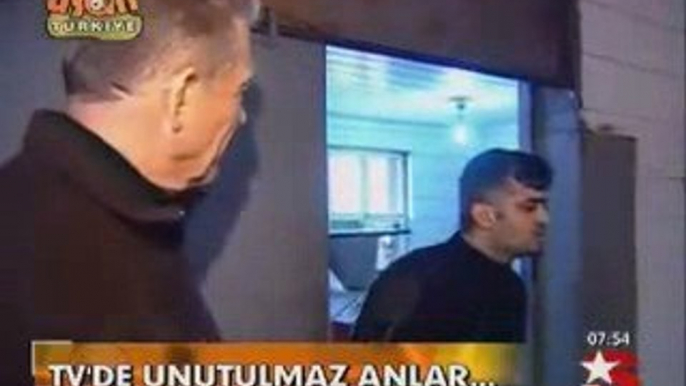 Tv'lerden Unutulmaz Anlar =) Kopacaksınız =) BauLive.cOm =)