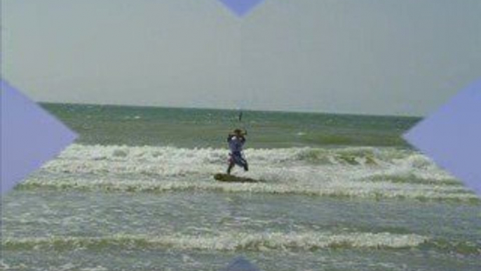 2 kites surfeurs synchros