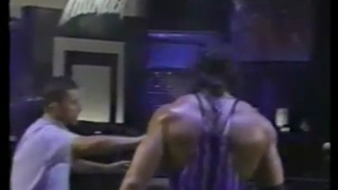 WCW Thunder - Chris Jericho Gets Lost on His Way to the Ring