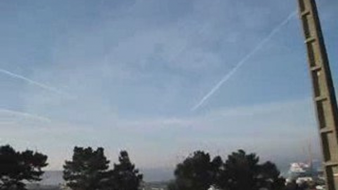 trainees troublantes sur brest chemtrails contrails ???