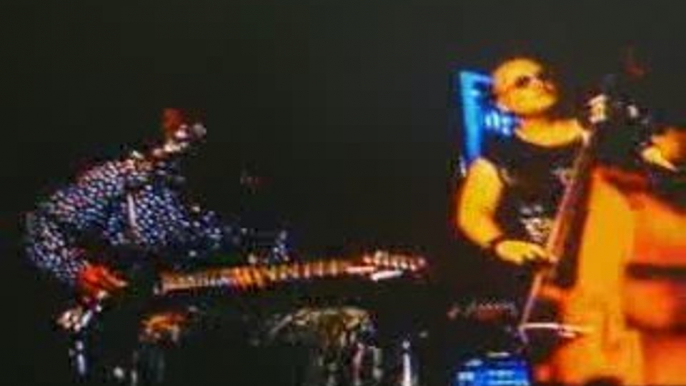 johnny hallyday la guitare fait mal(bercy 92)