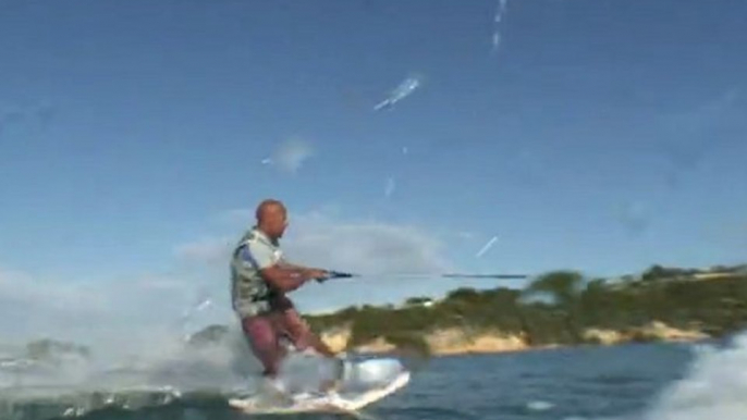 Antilles Jet : Wake Board et Ski Nautique en Guadeloupe