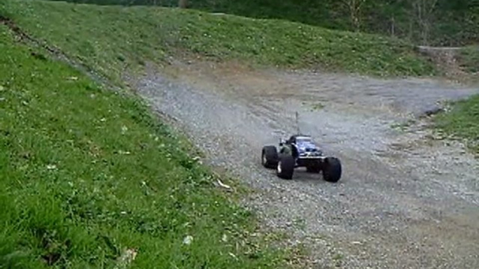 HPI savage et HPI crawler à Barbechat