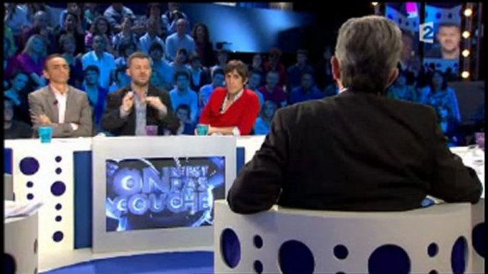 JEAN-LUC MELENCHON vs Naulleau et Zemmour  ONPC 24.04.10 2/3