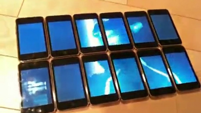 iPod touch Cluster MoviePlay (Mongoose Studio)