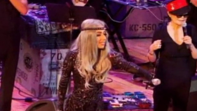 SNTV - Lady Gaga's sparkly behind at Yoko Ono gig.