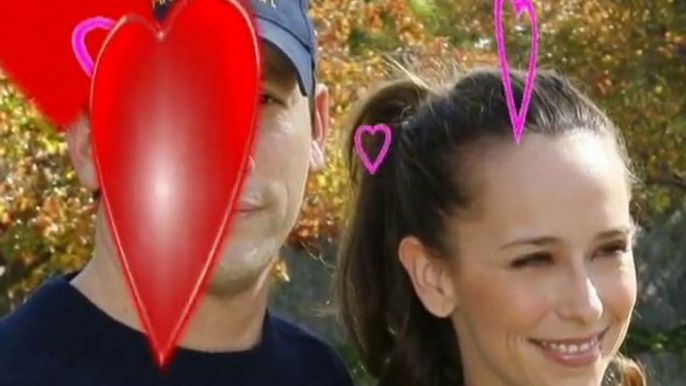 SNTV - Latest Hollywood couples news