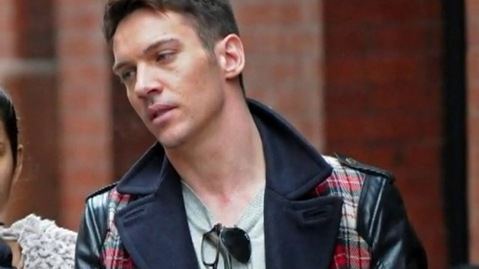 SNTV - Rehab for Rhys Meyers