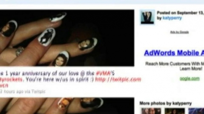 SNTV - Katy 'brands' her nails