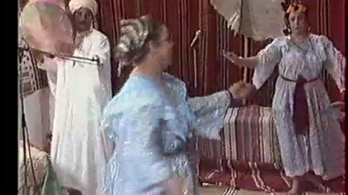 Cheikha Mouni (8/8) - Folklore chaoui - Gasba chaouia