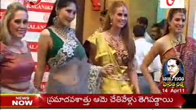 Dazzling Foreign Models Hulchal with Sarees @ Kalaniketan Somajiguda