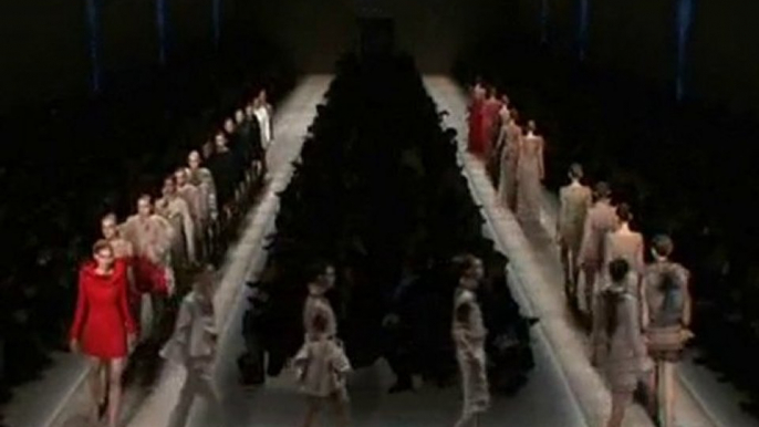 Valentino Fall 2010 Fashion Show (full)