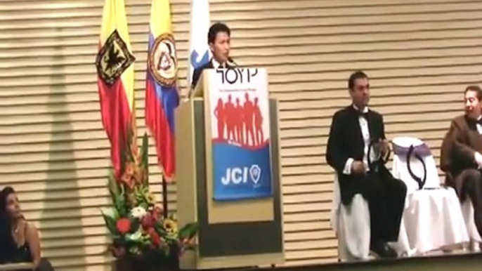 YouTube_-_JCI_Colombia_Japones_hablando_sobre_Colombia