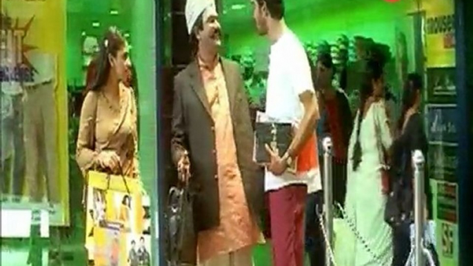 Shopping Scene- Allari Naresh And Krishna Bhagawan