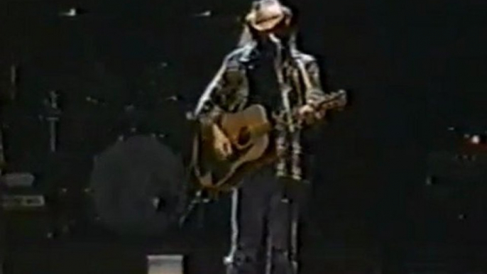 From Hank To Hendrix - Neil Young w/Crazy Horse - Fuji Rock 2001