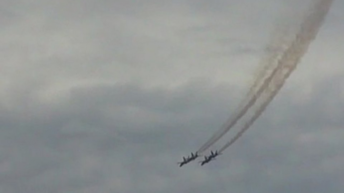 2011 Thunder Over Michigan: USN Blue Angels #2