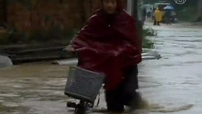 Rain-triggered Landslide Leaves 17 Dead, 15 Missing in Shaanxi Province