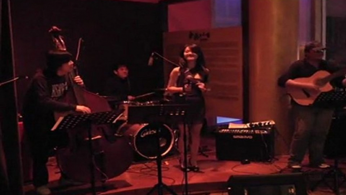 KL LIVE JAZZ FUSION BAND @ The Muse Bossa 5p - 我要你的爱 - Jessy