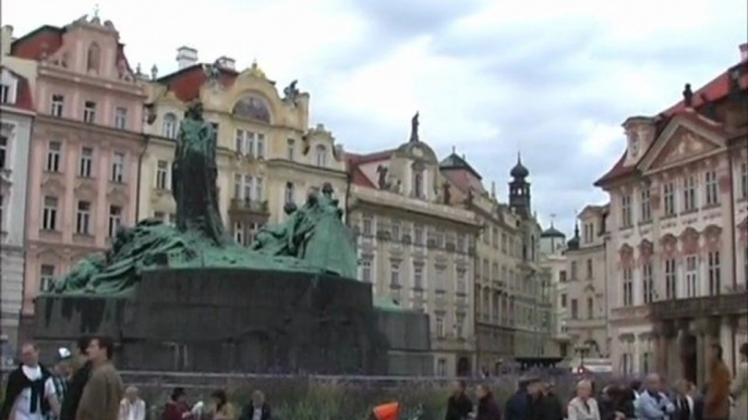 Prague place clip