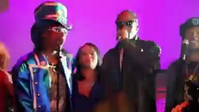 Snoop Dogg & Bootsy Collins "Ain't No Party Like a Snoop Dogg Party" Live @ Snoop's "Funky 40", the Rolling Stone, Hollywood, CA, 10-18-2011