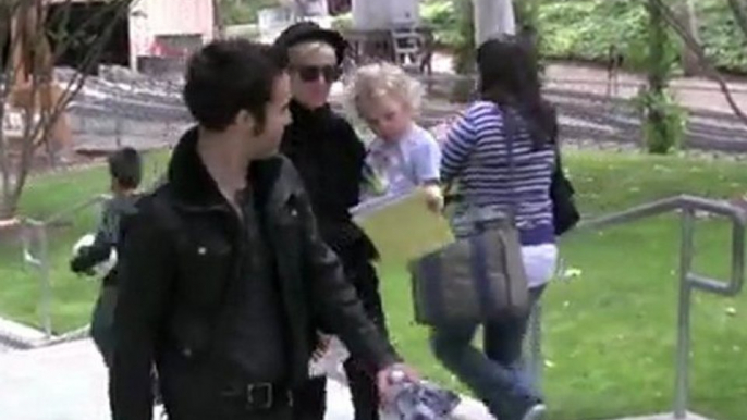 Pete Wentz and Ashlee Simpson's Happy Family Outing