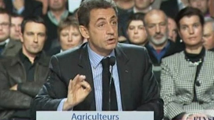 Table ronde sur les conditions de vie et de travail des agriculteurs à Gimont