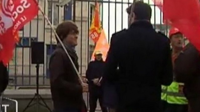 Rassemblement contre les politiques d'austérité à La Roche-sur-Yon - 13 décembre - TV Vendée