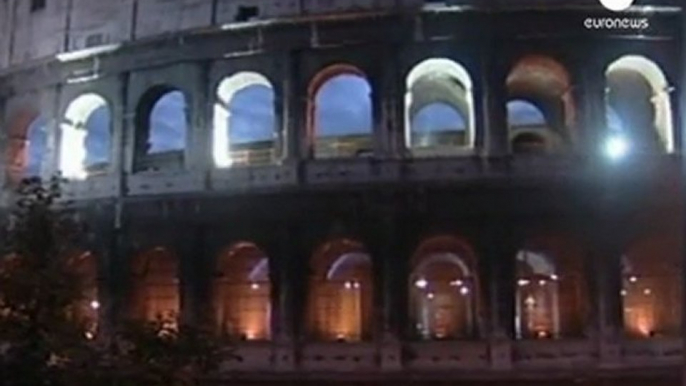 Rome's Colosseum - falling apart