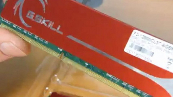 G.Skill F3-12800CL9T-6GBNQ 6GB Triple Channel DDR3 RAM Kit Unboxing & First Look Linus Tech Tips