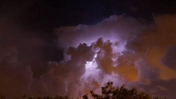 Présentation stormfever.eu ( photos nuages orages tempête sur montpellier)