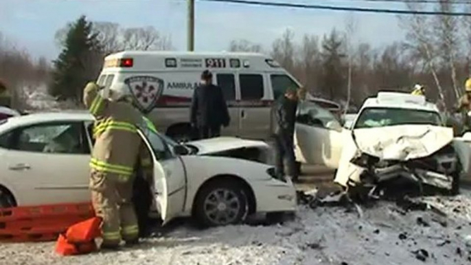 Fatal 2 car accident Elmwood Drive , Moncton