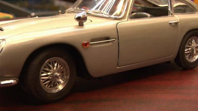 CGR Garage - JAMES BOND 007, 1964 ASTON MARTIN DB5 The Danbury Mint die-cast review