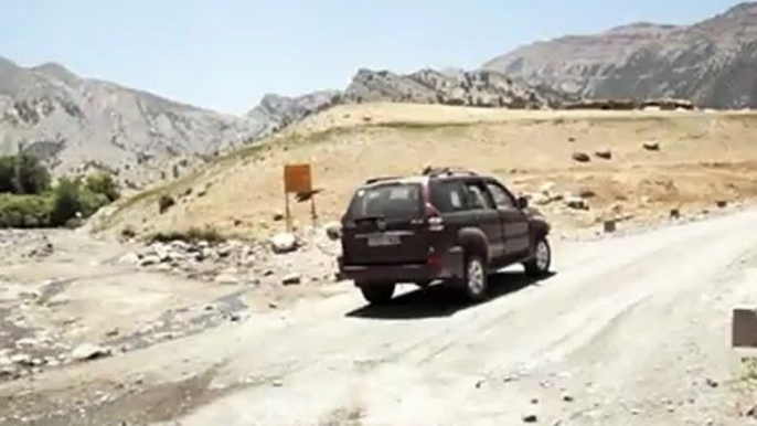 4x4 Luxury Expeditions Morocco , Canyon Aoujgal, Oued Attach, le Rocher de la Cathédrale | Pistes du Maroc