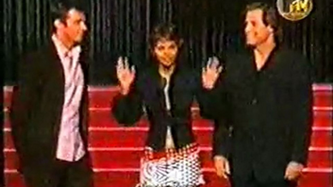 Halle Berry, John Travolta & Hugh Jackman - Movie Awards 2001