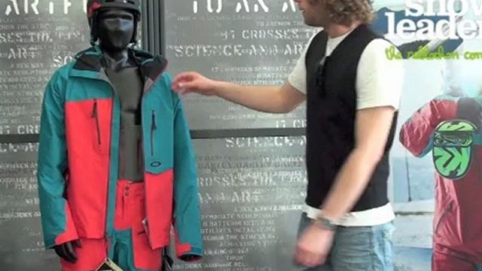 Snowleader présente la veste de ski Unification Pro Jacket Red Line et le pantalon de ski Aurora Blue