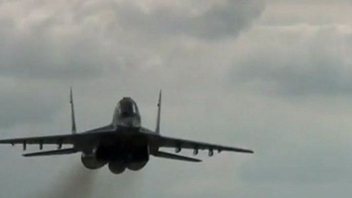 MiG-29 Low Pass