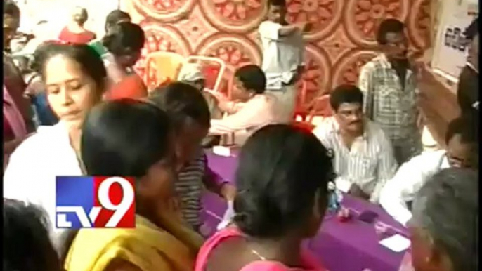 Tv9 helps flood victims - Part 2