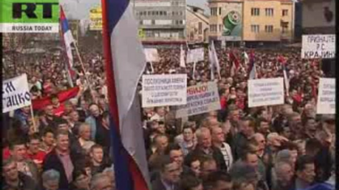 Bosnian police disperse protesting Serbs