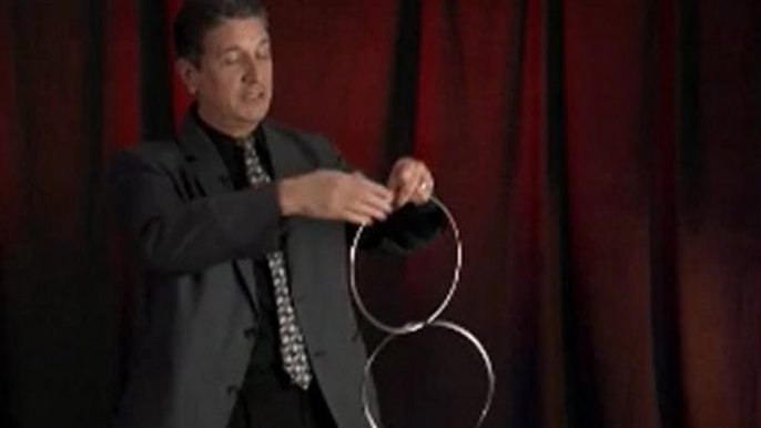 Essentials in Magic - Linking Rings (DVD) - Magic Trick Demo 3